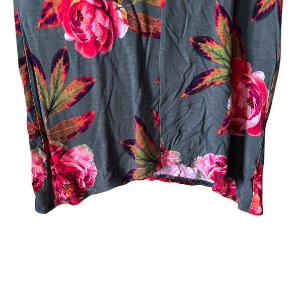 ANA Gray Floral Print V-Neck Bold Red Pink Flowers Stretchy Fabric Summer Style - Picture 4 of 5